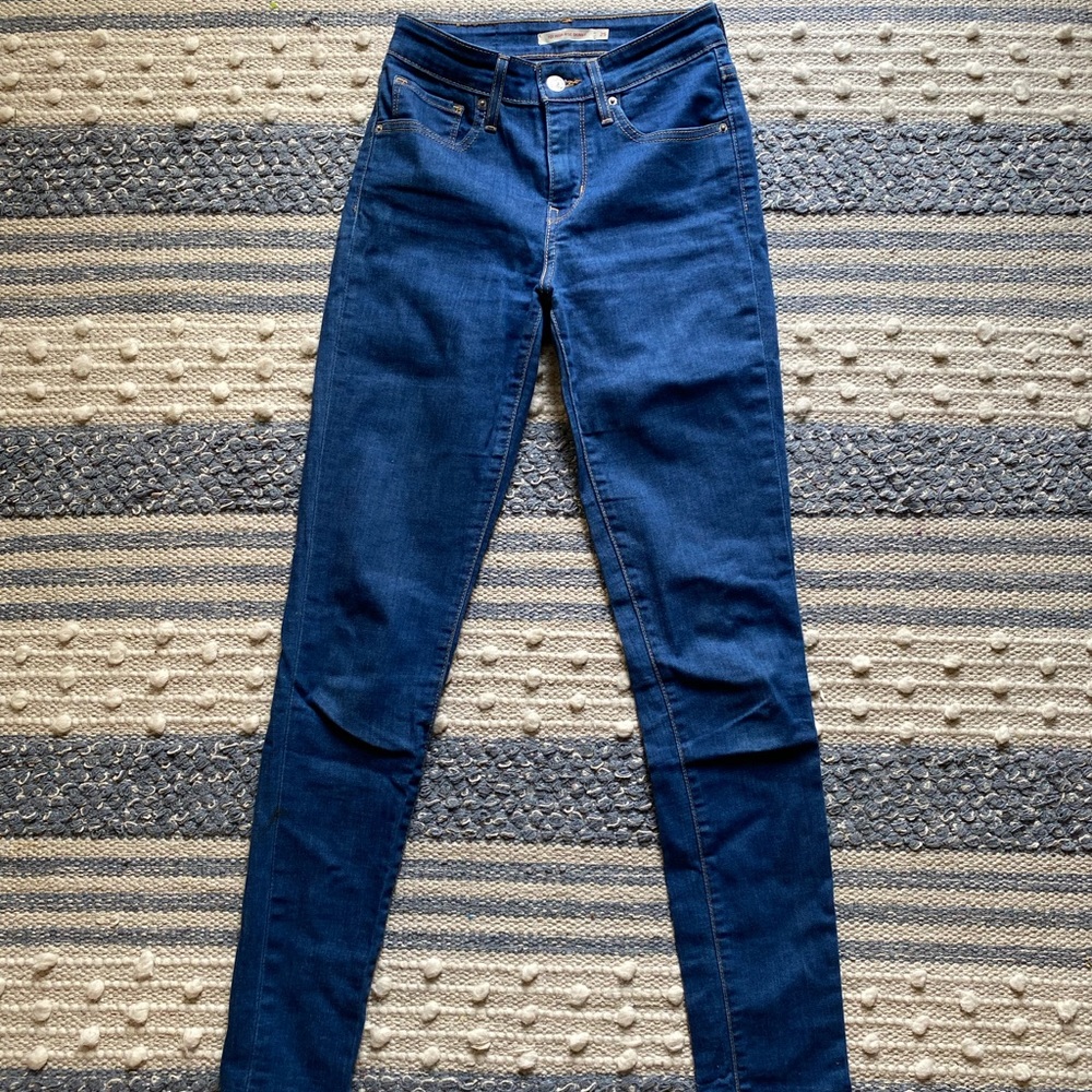 Levi’s 721 high rise skinny jeans